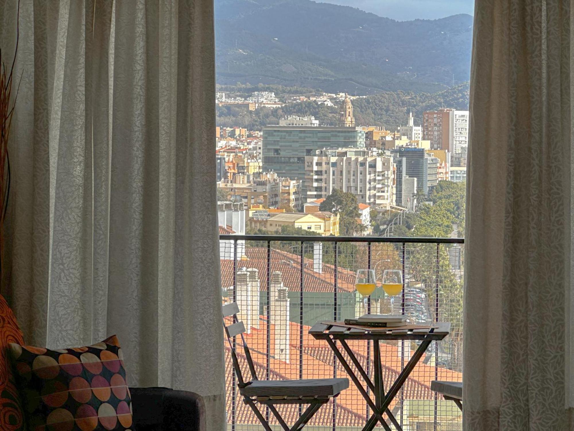 Apartamento Mirador Del Mediterraneo Малага Екстериор снимка